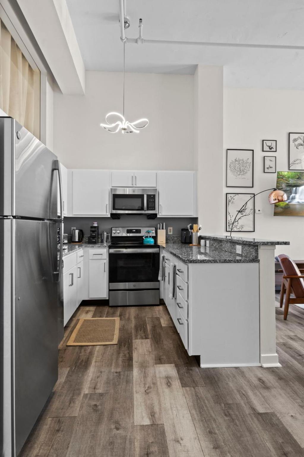 Indy Metro Stay - Sleeps 8 - Skywalk Access - Monument Circle Indianapolis Exteriér fotografie